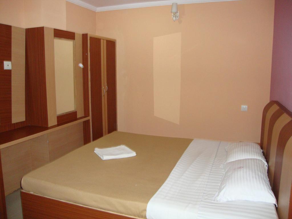 Bari International Hotel Bhubaneswar Room photo