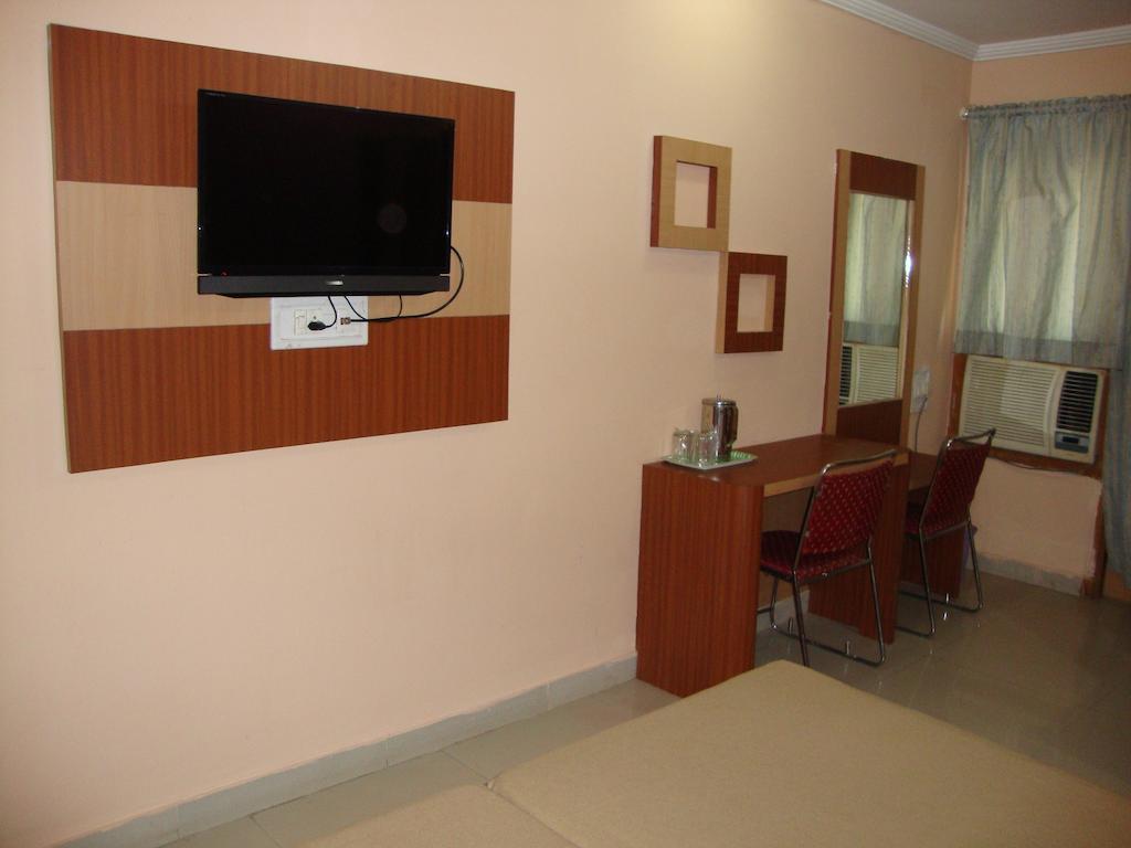 Bari International Hotel Bhubaneswar Room photo